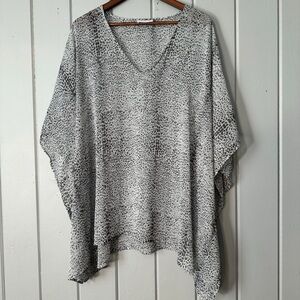 Adrienne  Oversized‎ Top Kaftan V Neck Tunic Animal Print Chiffon Size Large